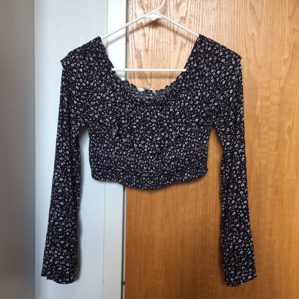 PacSun Floral Long Sleeve (Medium)